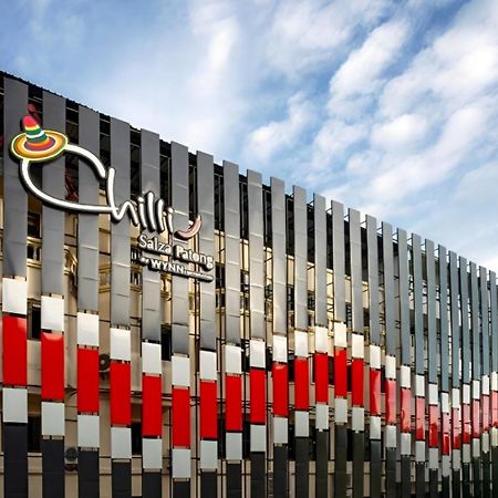 Отель The Chilli By Golden Ray Patong Экстерьер фото