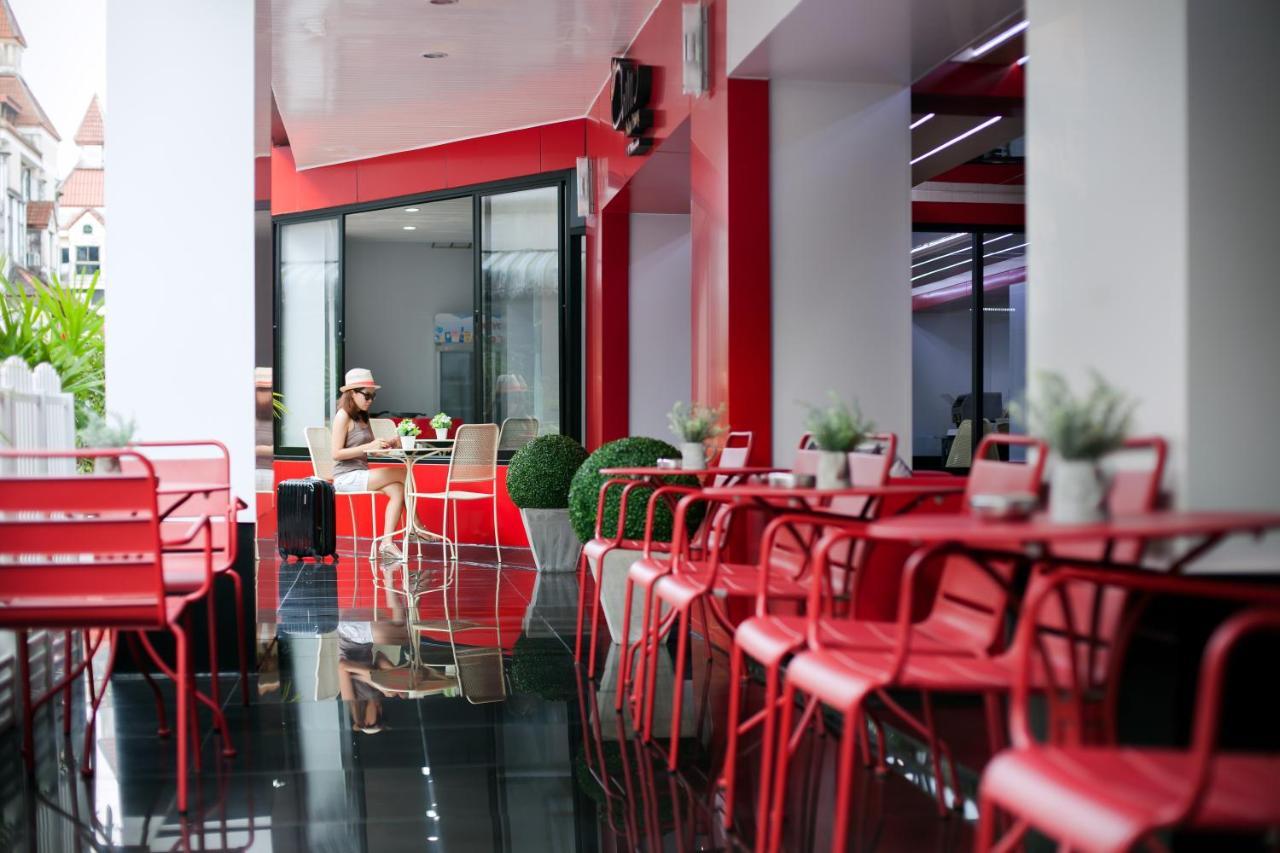 Отель The Chilli By Golden Ray Patong Экстерьер фото
